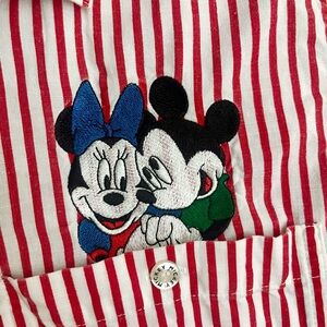 🏰 Vintage 90s Mickey & Minnie Embroidered Button Down Shirt
